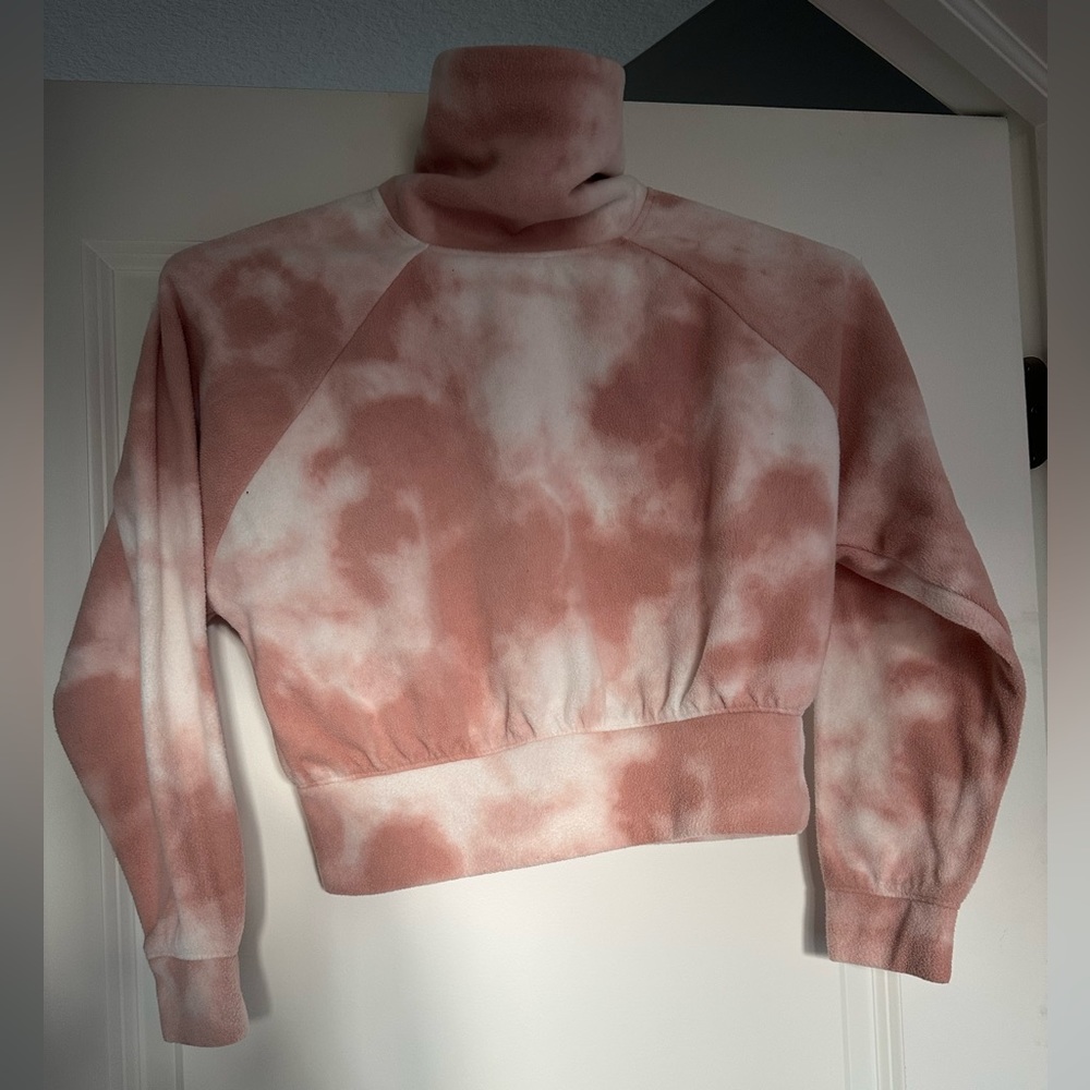 Old Navy Girl’s Cropped Pink Tie-Dye Fleece Top